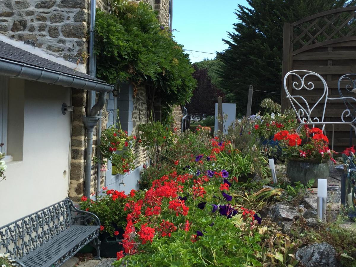 Au Bon Accueil Bed & Breakfast Saint-Marcan Eksteriør bilde
